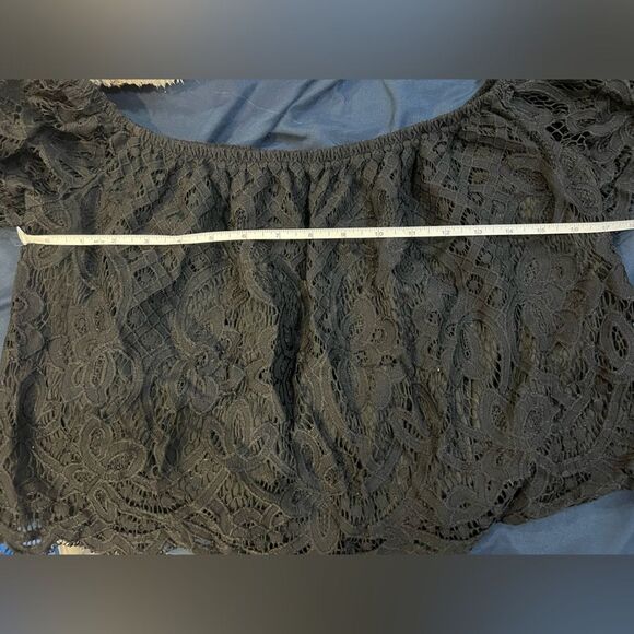 Express Black Lacey Blouse Size M - Picture 4 of 5